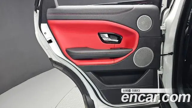 Land Rover Range Rover Evoque 2018 — Photo 37/37