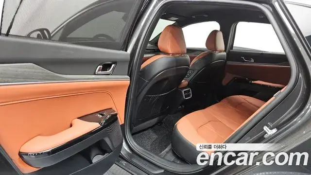 Kia K5 2024 — Şəkil 22/30