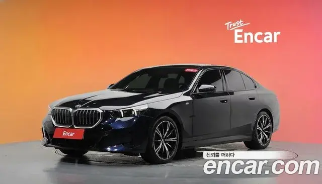 BMW 5 Series 2024 — Фото 1/20