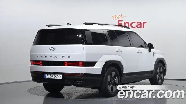 Hyundai Santa Fe 2024 — Фото 2/20