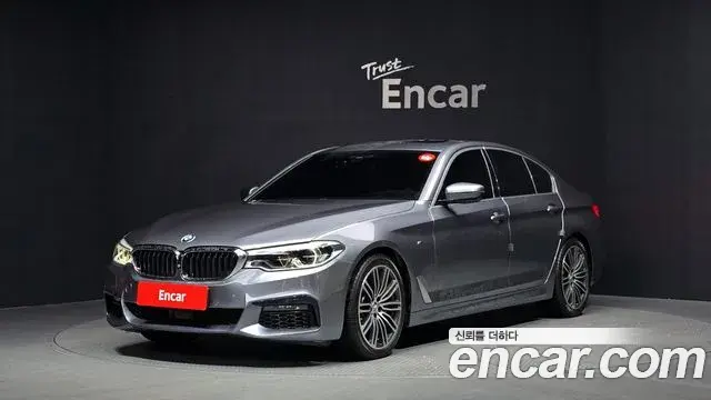 BMW 5 Series 2019 — Фото 1/20