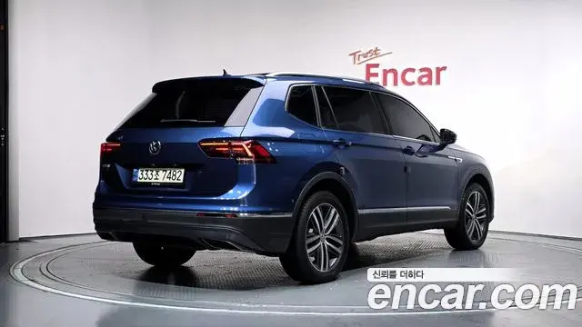 Volkswagen Tiguan Allspace 2020 — Фото 2/20