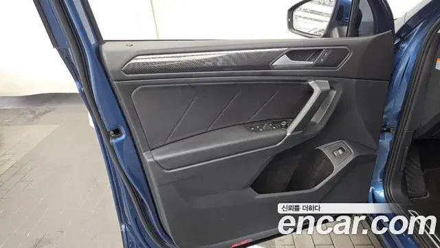 Volkswagen Tiguan Allspace 2020 — ფოტო 18/31