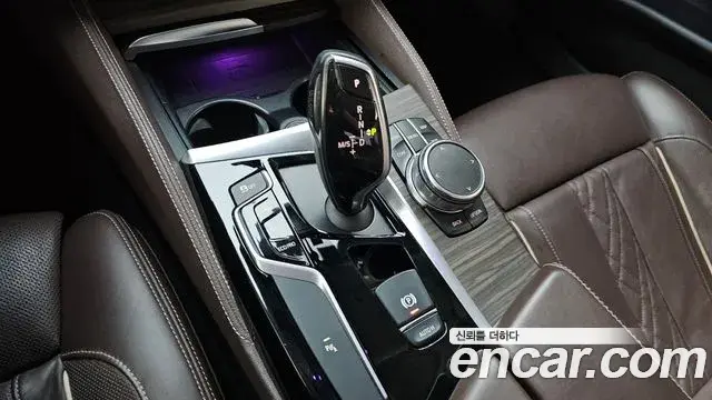 BMW 5 Series 2018 — Фото 9/20