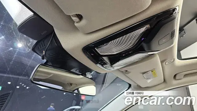 BMW 5 Series 2018 — Фото 15/20