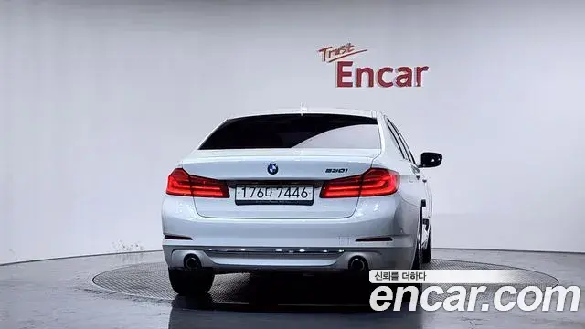BMW 5 Series 2019 — Фото 4/20
