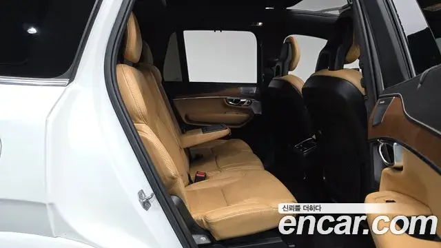 Volvo XC90 2020 — Фото 11/20