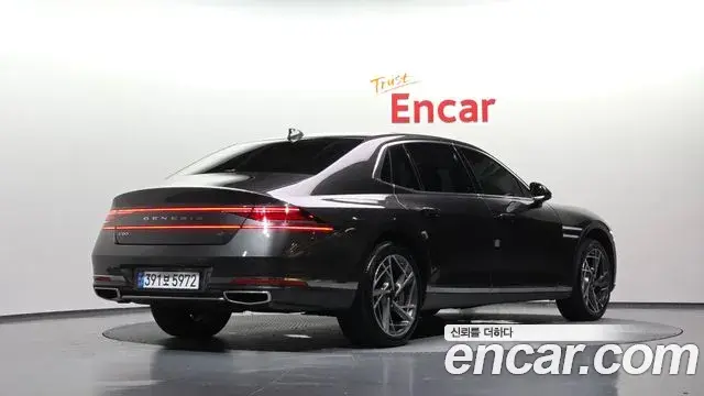Genesis G90 2023 — Фото 2/20