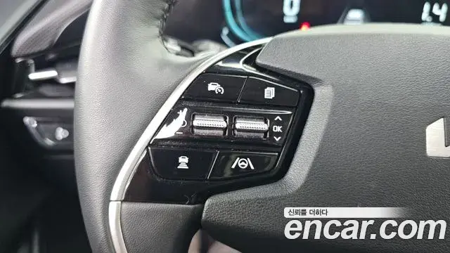 Kia Niro 2022 — Фото 16/20