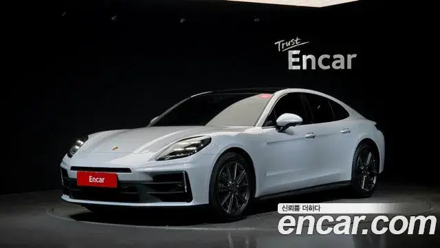 Porsche Panamera 2025 — ფოტო 31/35