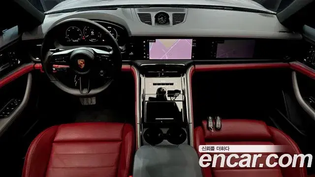 Porsche Panamera 2025 — ფოტო 12/35