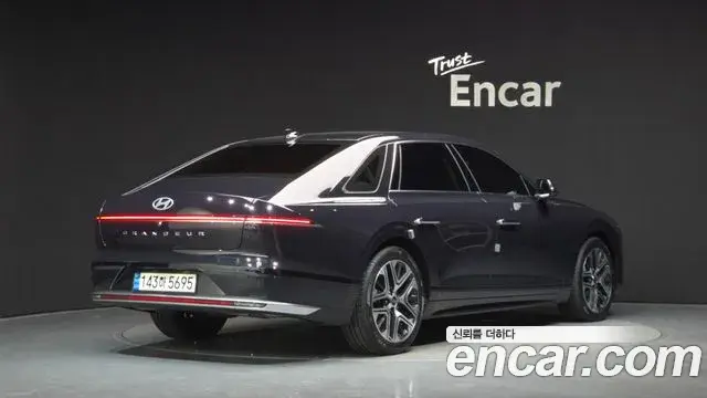 Hyundai Grandeur 2023 — Фото 1/19