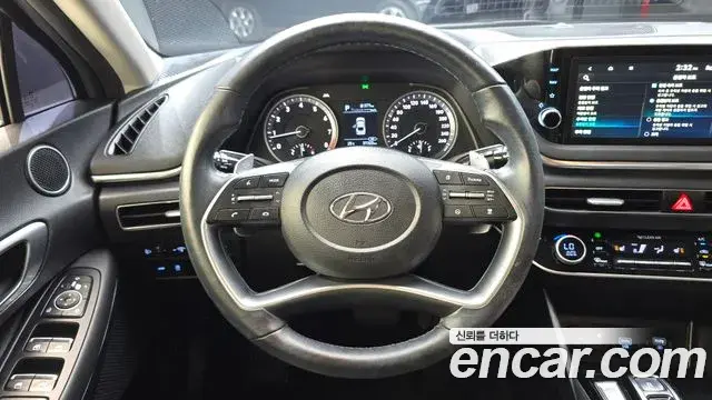 Hyundai Sonata 2020 — Фото 14/20