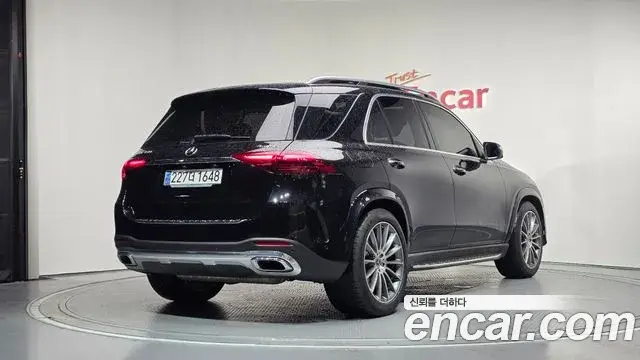 Mercedes-Benz GLE-Class 2024 — Фото 2/20
