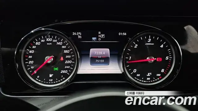 Mercedes-Benz E-Class 2019 — Фото 8/20