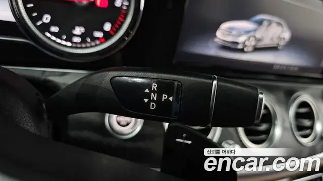 Mercedes-Benz E-Class 2019 — Фото 9/20
