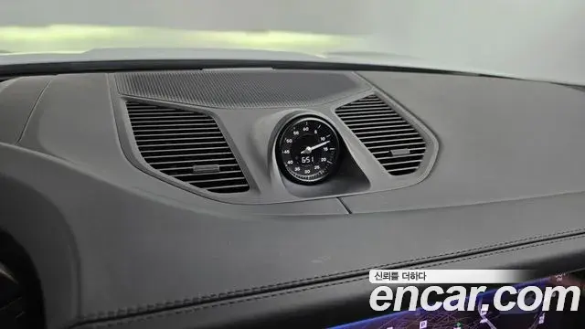 Porsche Cayenne 2025 — Фото 14/20
