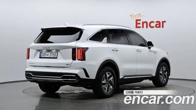 Kia Sorento 2023 — Şəkil 31/37