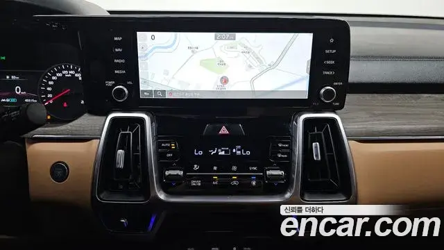Kia Sorento 2023 — Şəkil 34/37