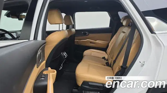 Kia Sorento 2023 — Şəkil 24/37