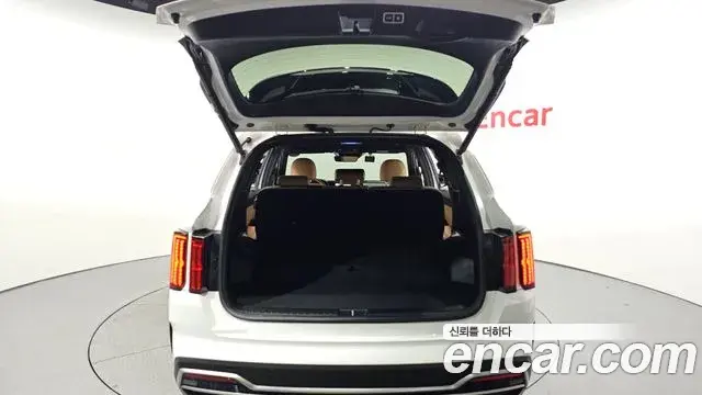 Kia Sorento 2023 — Фото 20/20