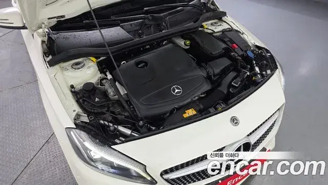 Mercedes-Benz A-Class 2018 — Şəkil 5/20
