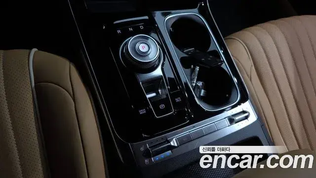 Kia Carnival 2022 — Фото 9/20