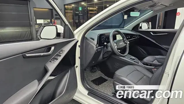 Kia Niro 2026 — Фото 10/20