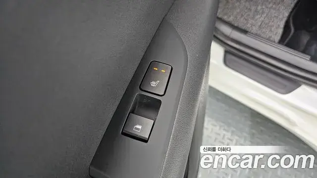 Kia Niro 2026 — Фото 19/20