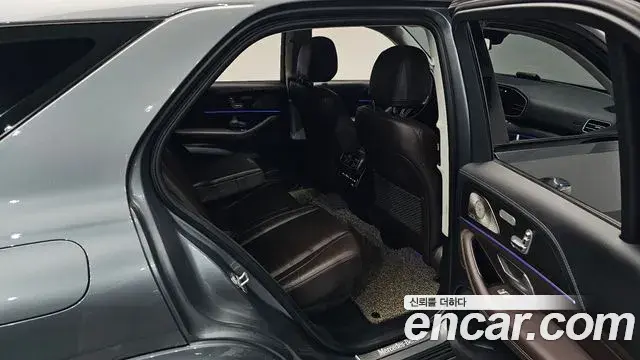 Mercedes-Benz GLE-Class 2022 — Фото 12/20
