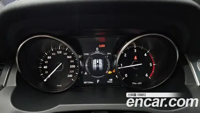 Land Rover Range Rover Evoque 2018 — ფოტო 20/31