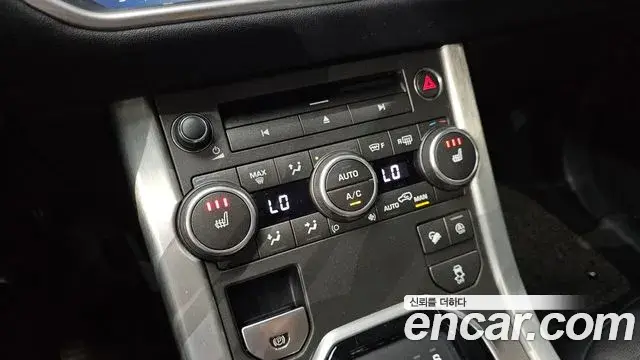 Land Rover Range Rover Evoque 2018 — ფოტო 31/31