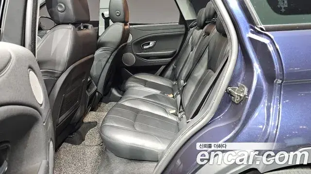 Land Rover Range Rover Evoque 2018 — ფოტო 8/31