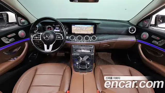 Mercedes-Benz E-Class 2019 — Фото 6/20