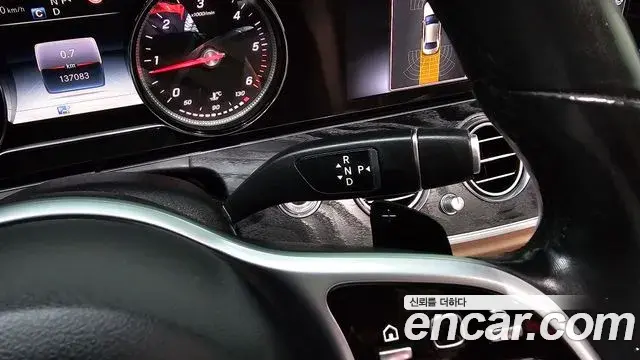 Mercedes-Benz E-Class 2019 — Фото 8/20