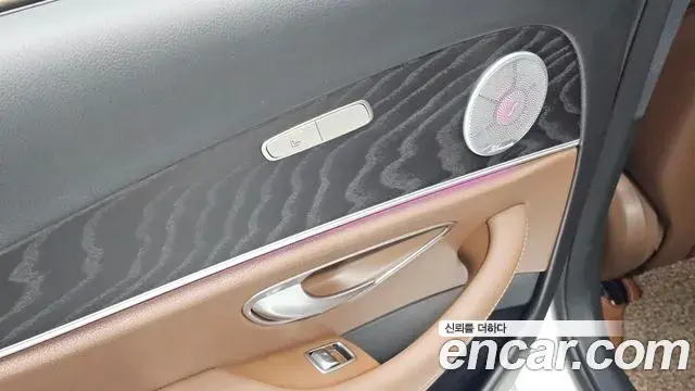 Mercedes-Benz E-Class 2019 — Фото 20/20