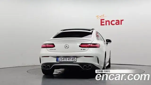 Mercedes-Benz E-Class 2021 — Фото 4/20