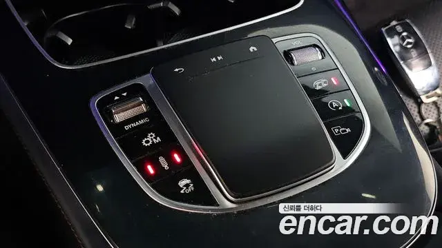 Mercedes-Benz E-Class 2021 — Фото 20/20