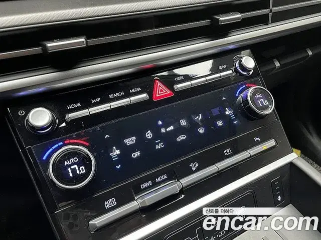 Hyundai Santa Fe 2023 — Фото 16/20