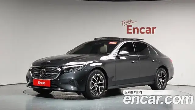 Mercedes-Benz E-Class 2026 — Фото 11/20