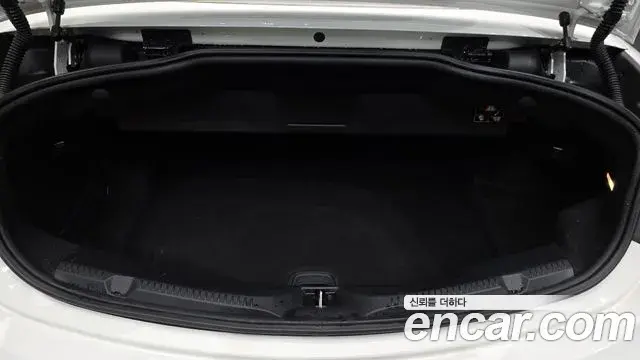 Mercedes-Benz E-Class 2018 — Фото 20/20