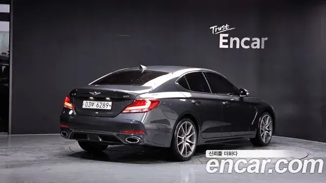 Genesis G70 2019 — Photo 29/35