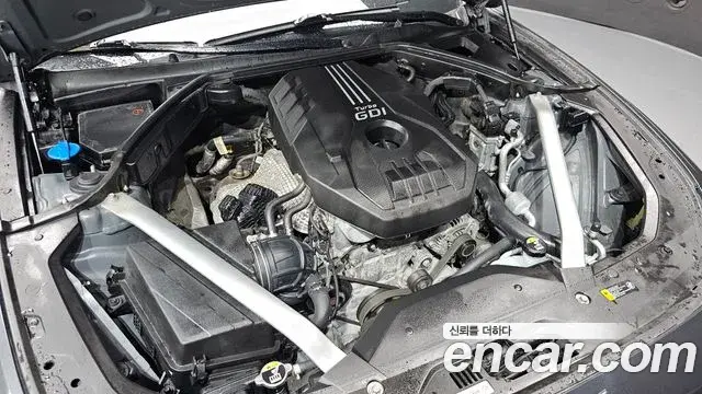 Genesis G70 2019 — Photo 20/35