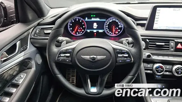 Genesis G70 2019 — Photo 33/35