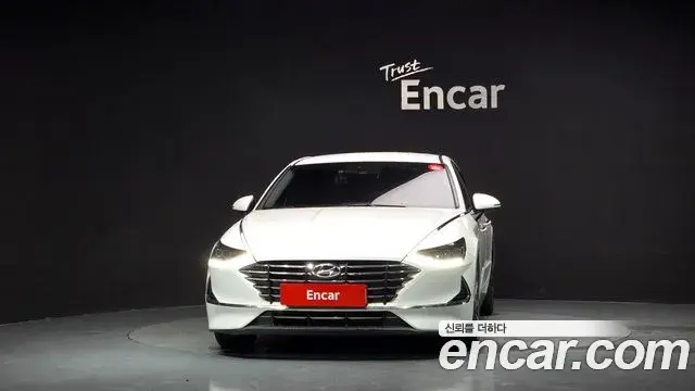 Hyundai Sonata 2019 — Фото 3/20