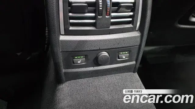 BMW 3 Series 2018 — Фото 19/20
