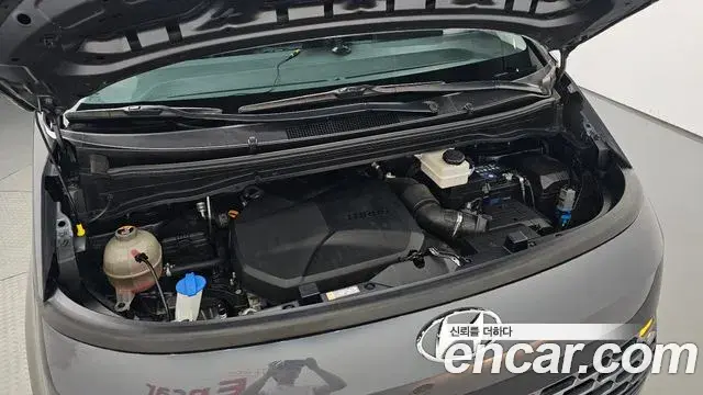 Hyundai Staria 2022 — ფოტო 8/33