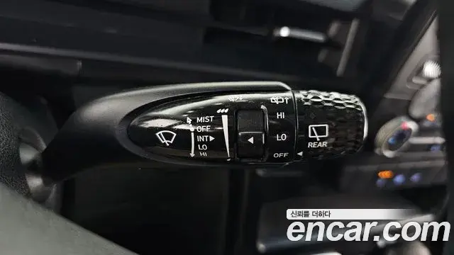 Hyundai Staria 2022 — ფოტო 6/33