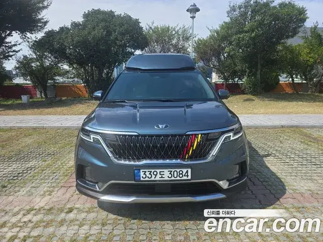 Kia Carnival 2021 — Фото 2/18