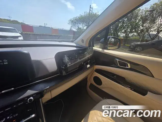 Kia Carnival 2021 — Фото 7/18